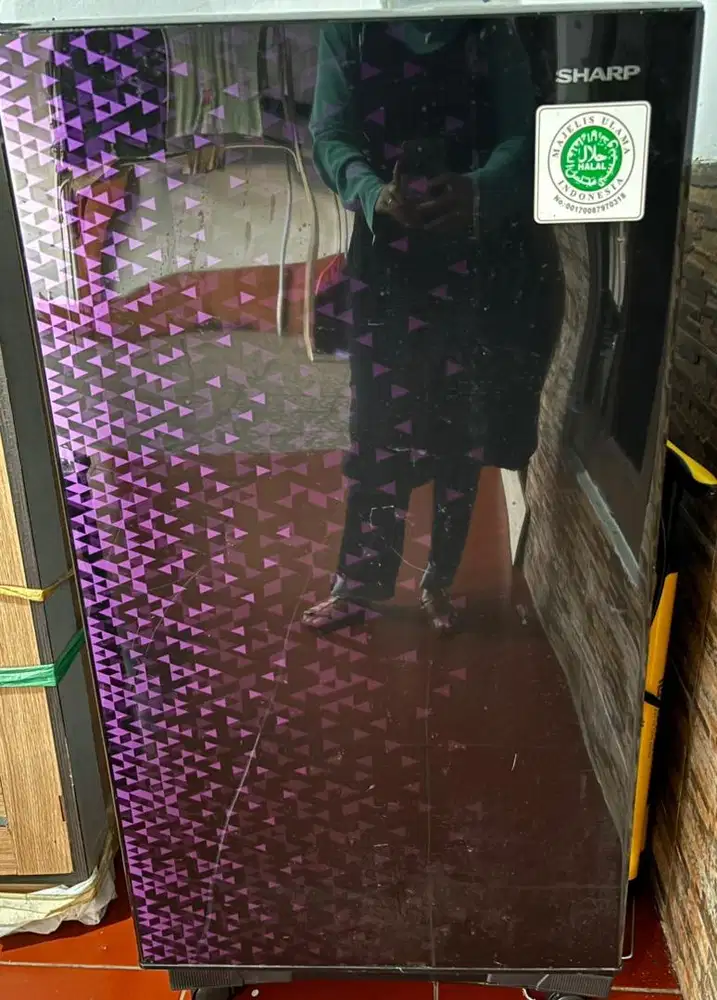 Di jual kulkas sharp 1 pintu