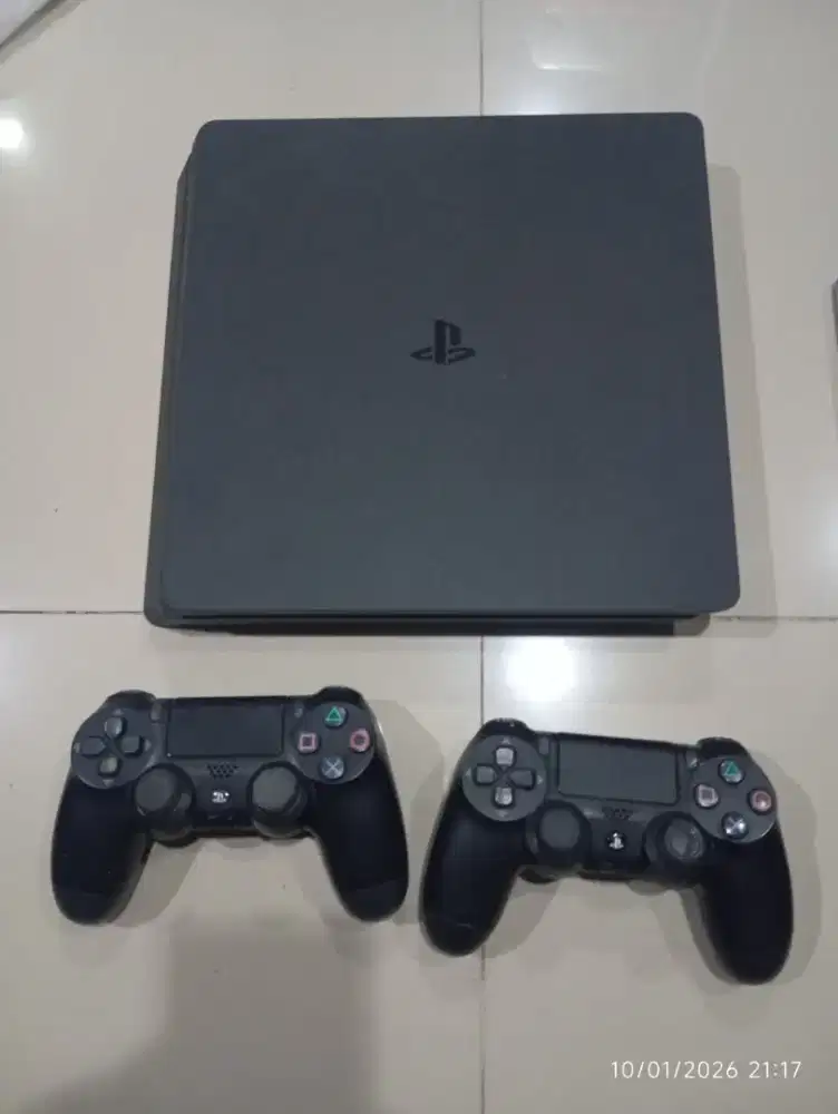 Sony Playstation 4 (PS4) Slim