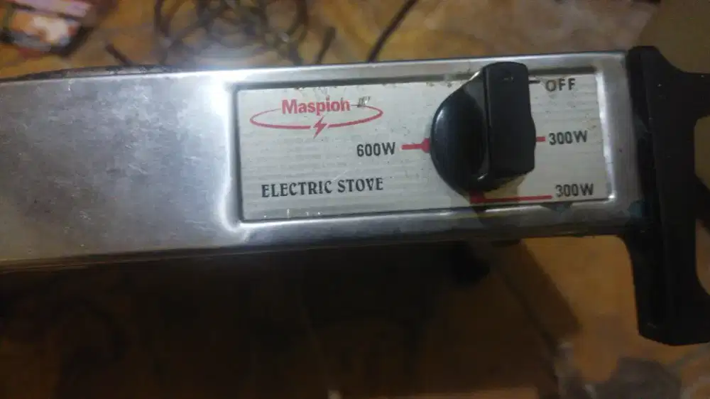 Kompor listrik Maspion