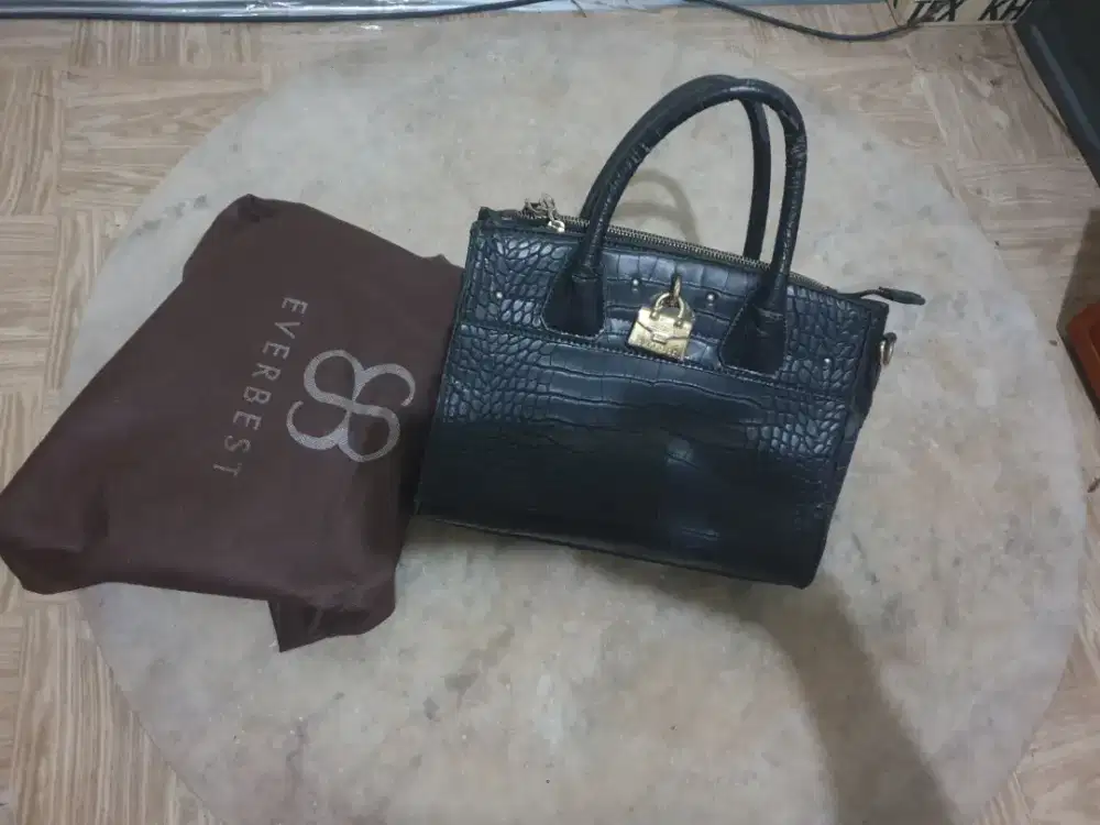 Tas wanita everbest kulit original dari singapore