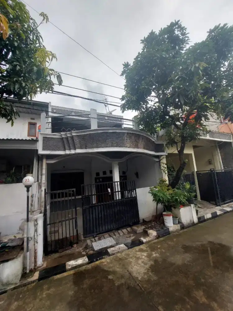 Over Murah, Rumah 2 Lantai Dekat Stasiun Tambun