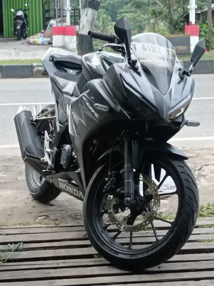 CBR 150R ..2019..