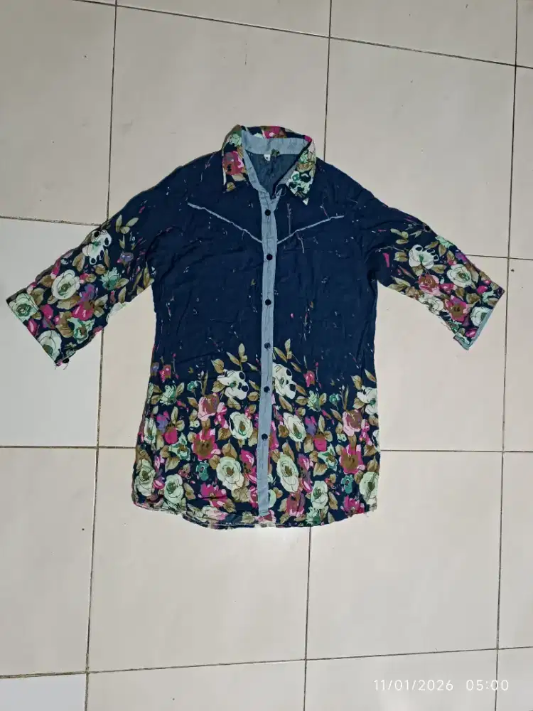 Atasan, kaos, rok, celana