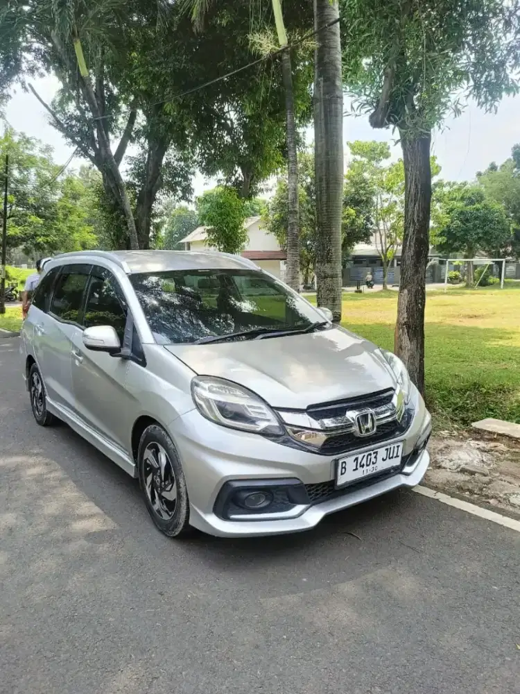 Cash honda mobilio RS automatic at 2015 gres 2016