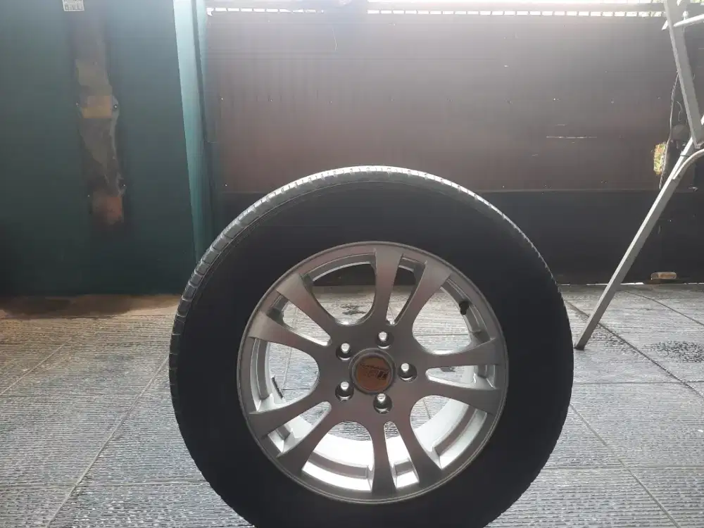 Jual velg R16 bonus ban tubles