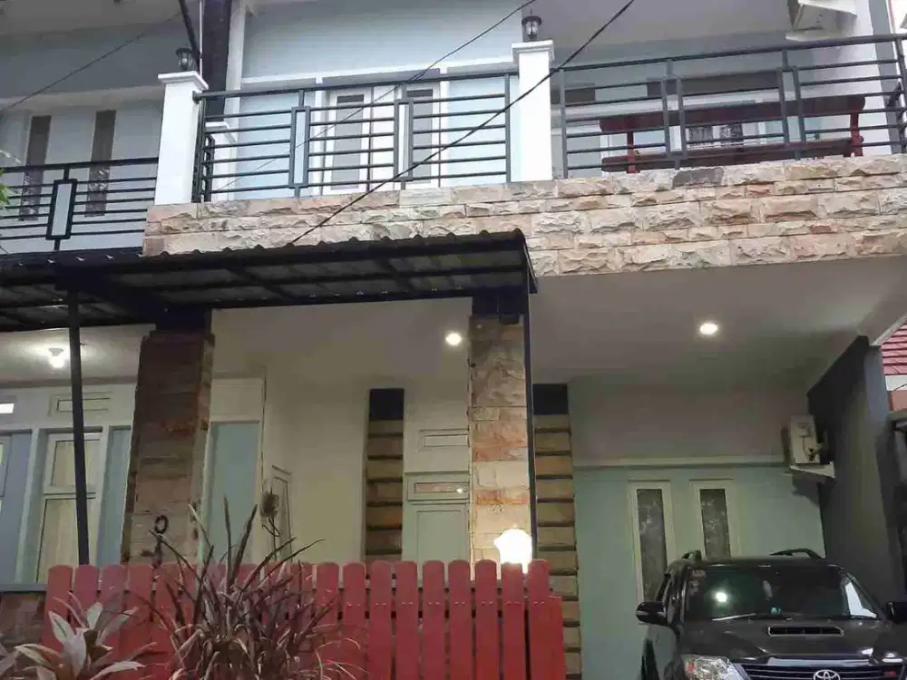 DIJUAL rumah villa nusa indah deket denganliving world kotwis cibubur