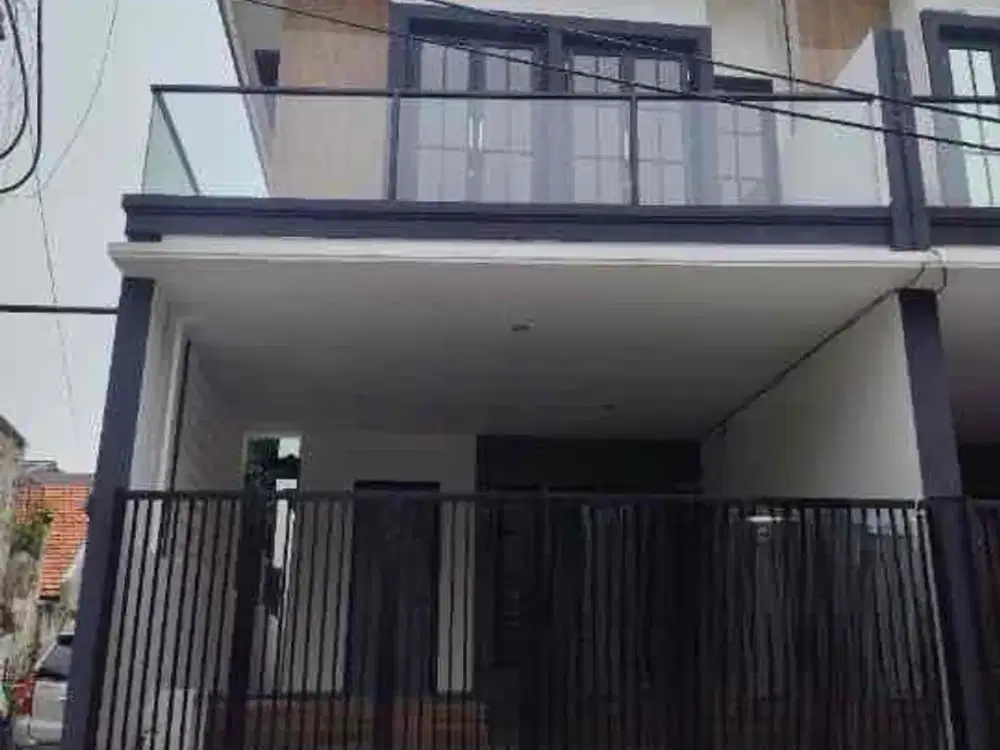 Jarang Ada! Rumah Baru Gress 2 Lantai Ketintang Baru Akses A. Yani