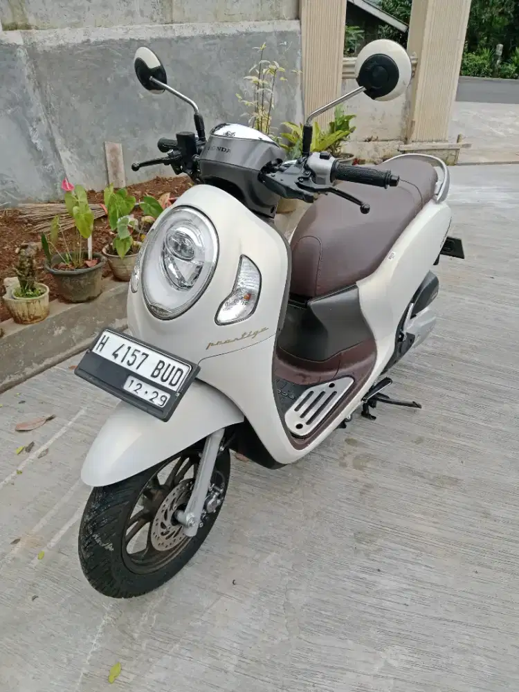 Jual cepat scoopy 2024 warna paporit