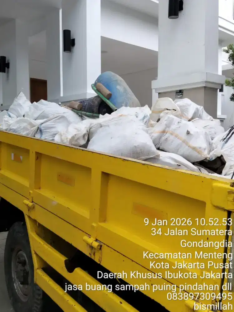 Jasa buang puing dan angkut tanah