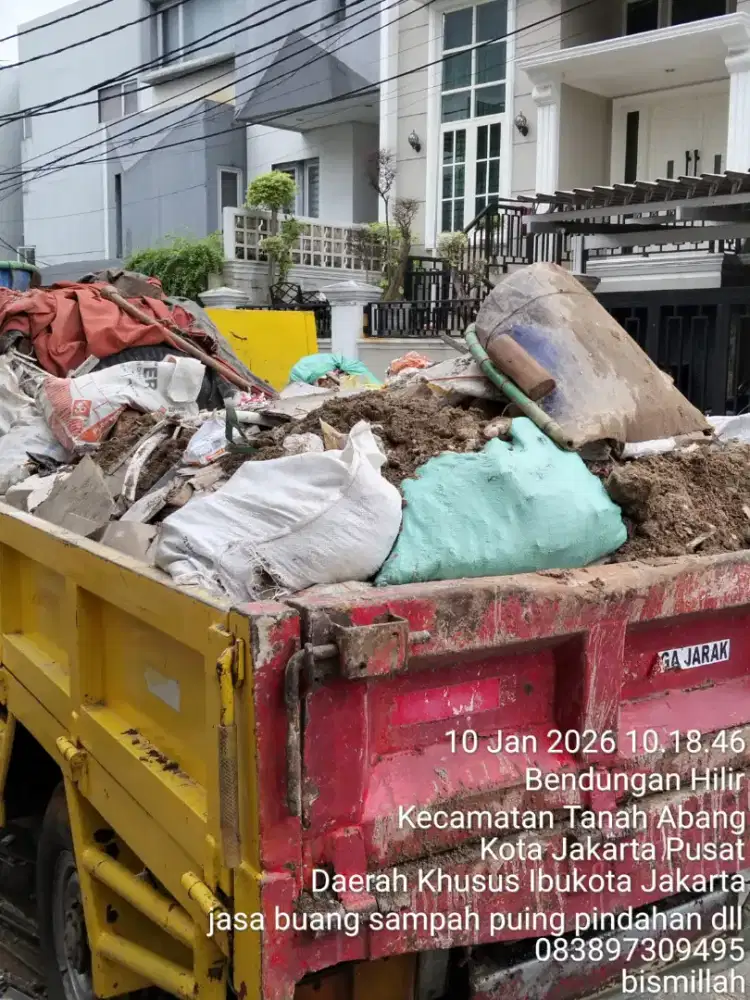 Jasa buang puing pembersihan sampah