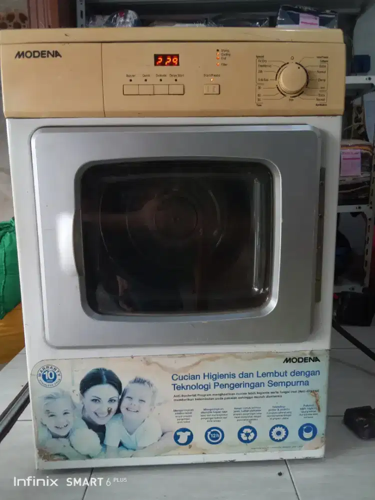 Bismillahirrahmanirrahim. Mau jual Dryer merek Modena kapasitas 6,5kg