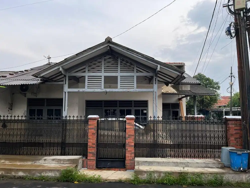 Dijual Rumah Hook Perumnas Gunung Kota Cirebon