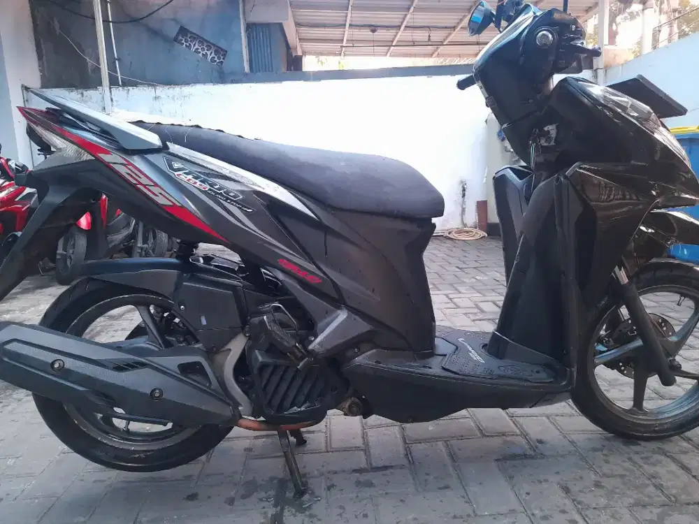 Jual honda vario kzr 2013
