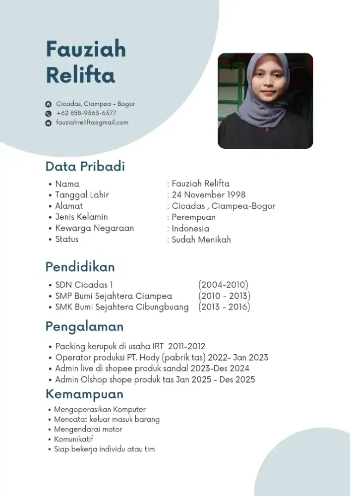 Mencari pekerjaan admin atau host live