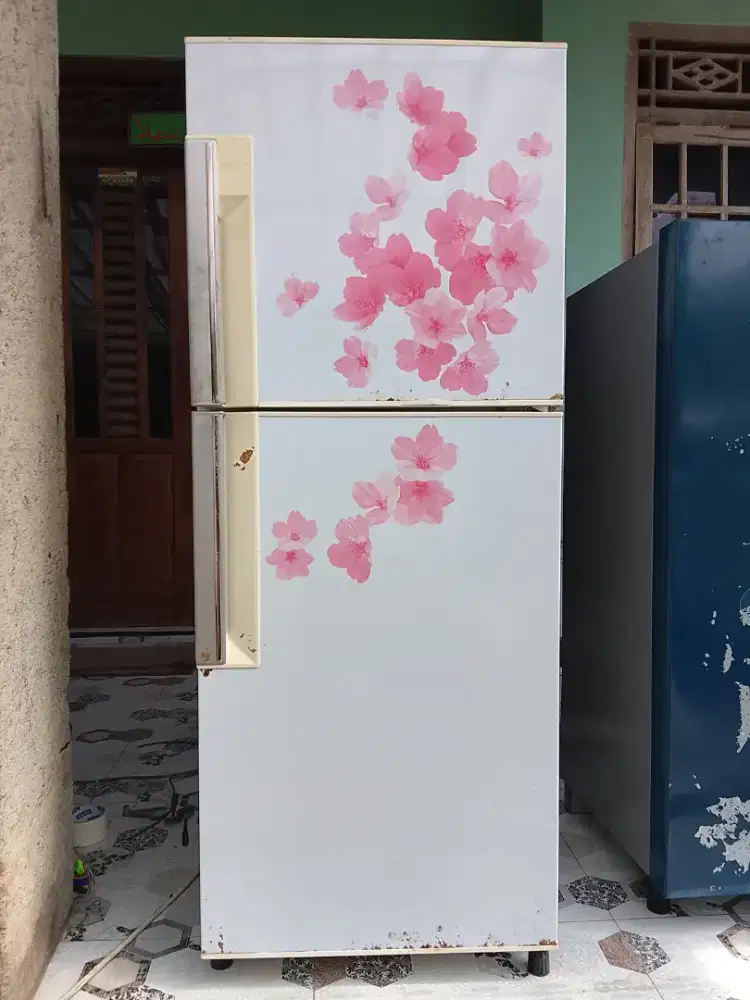 Kulkas Aqua 2 pintu original