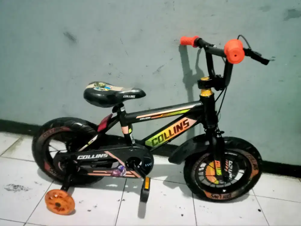 Dijual sepeda BMX ukuran 12 merek COLLINS
