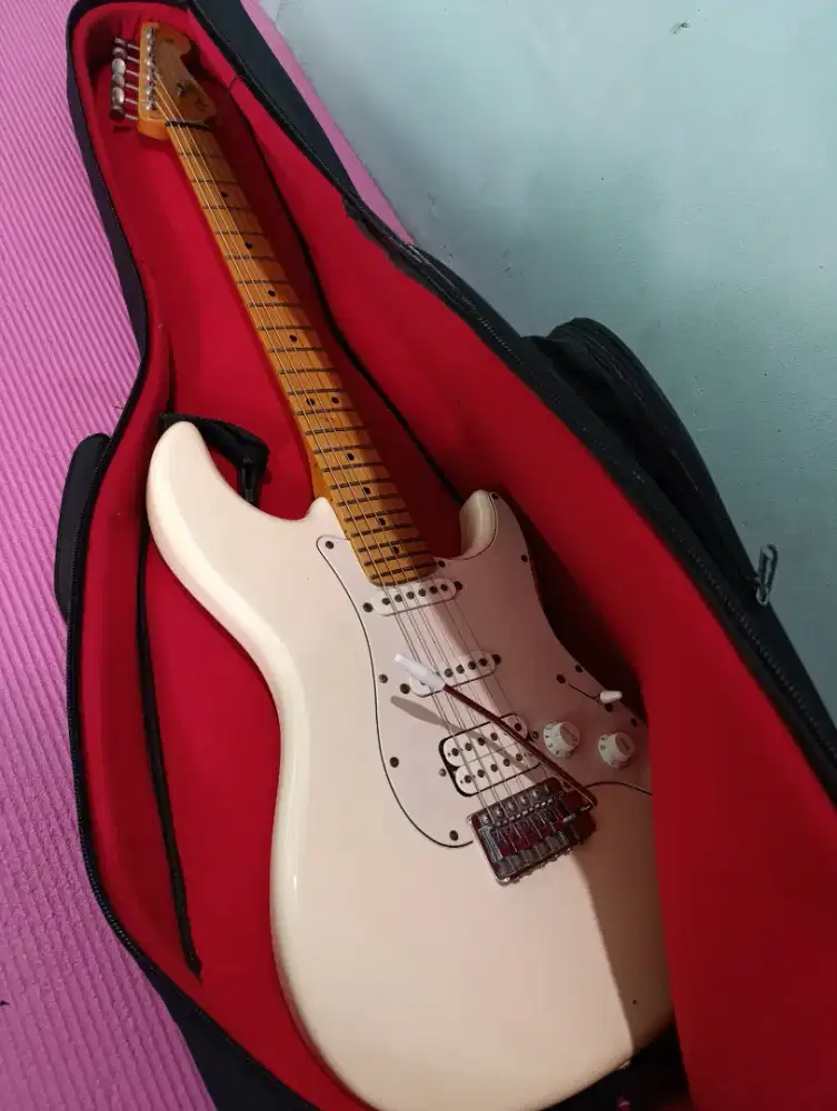 Gitar Fender Stratocaster Custom/Replika
