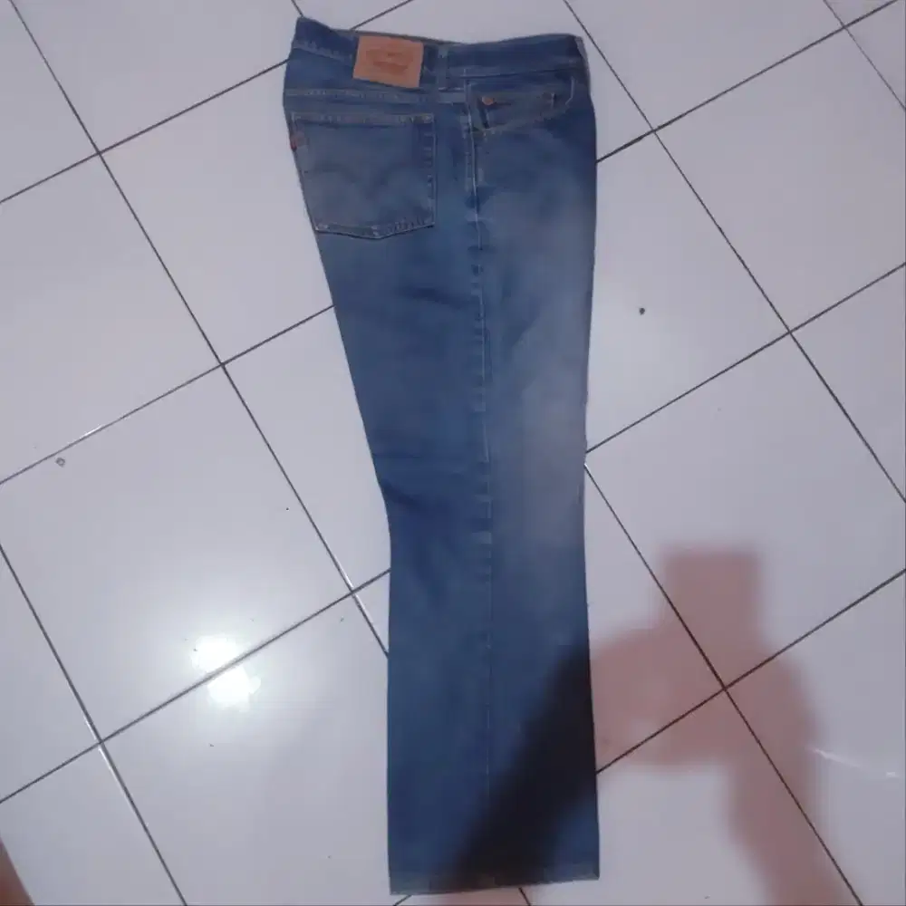 Celana jeans Levi's