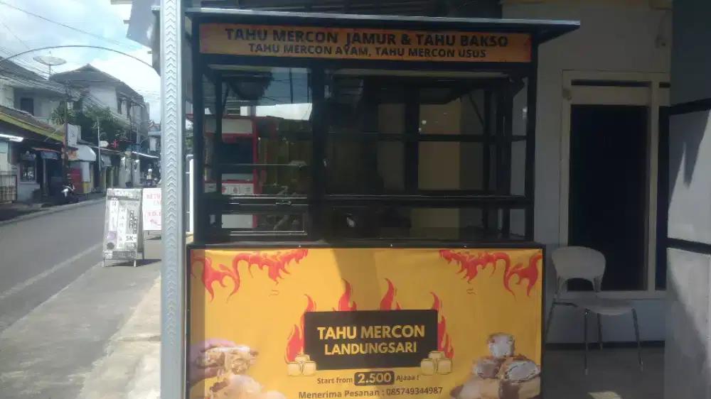 Gerobak atau booth countener buat usaha jualan