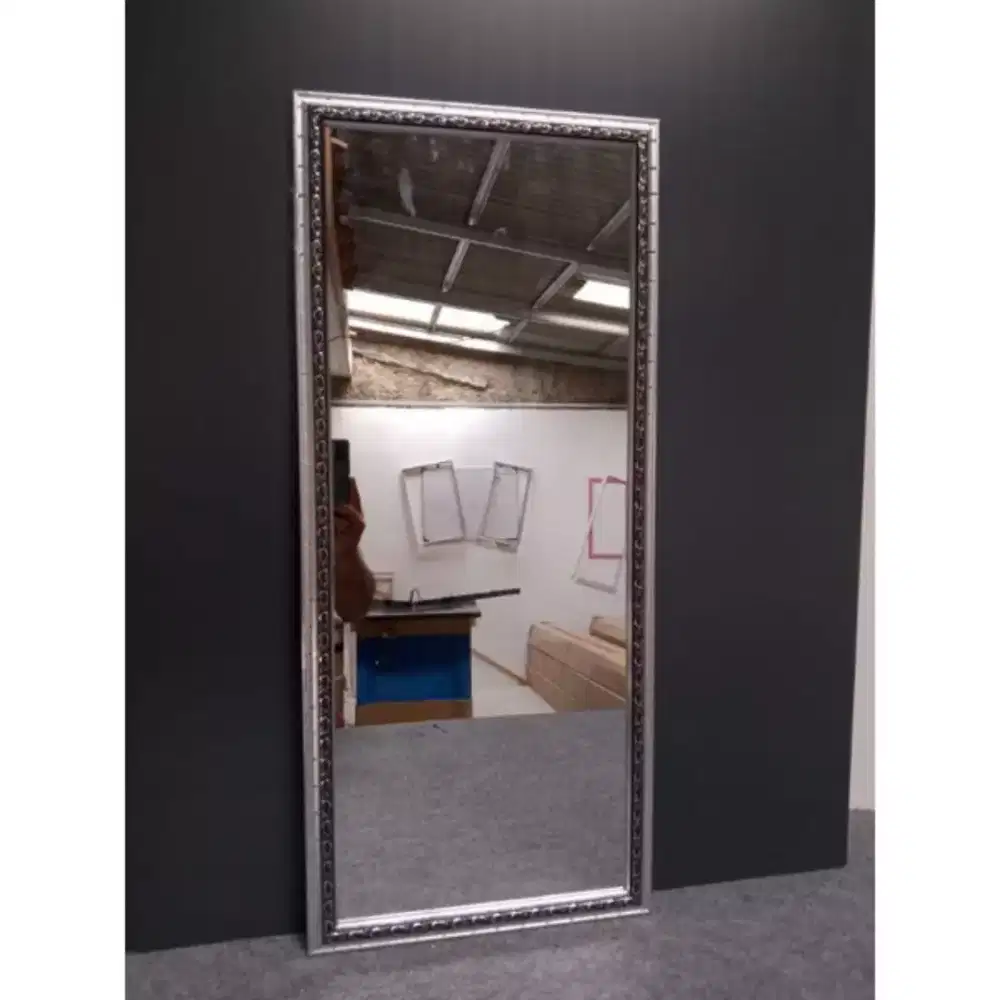 Kaca cermin rias batik