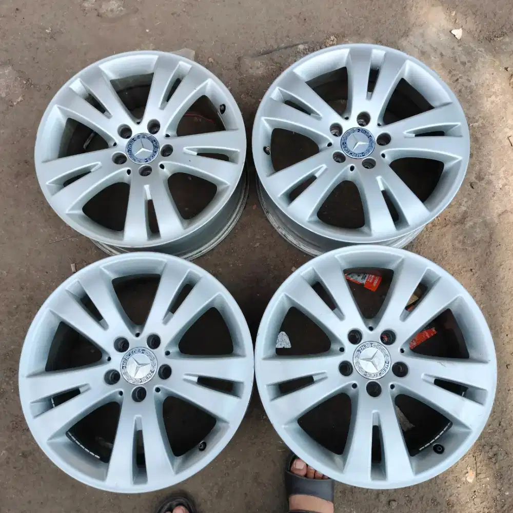 Velg original OEM Mercedes Benz w204 ring 17x7,5 5x112 ET 47 Germany