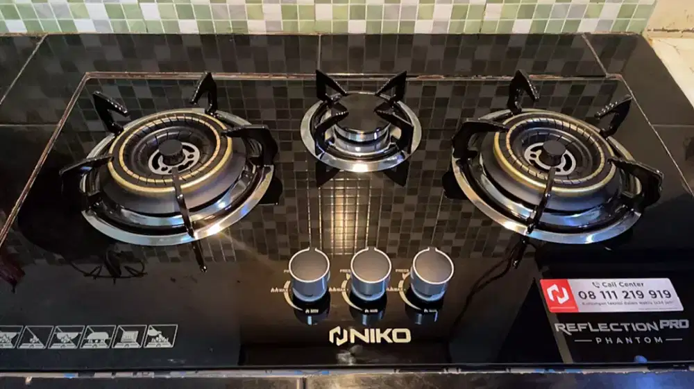 Kompor gas tanam 3 tungku kaca