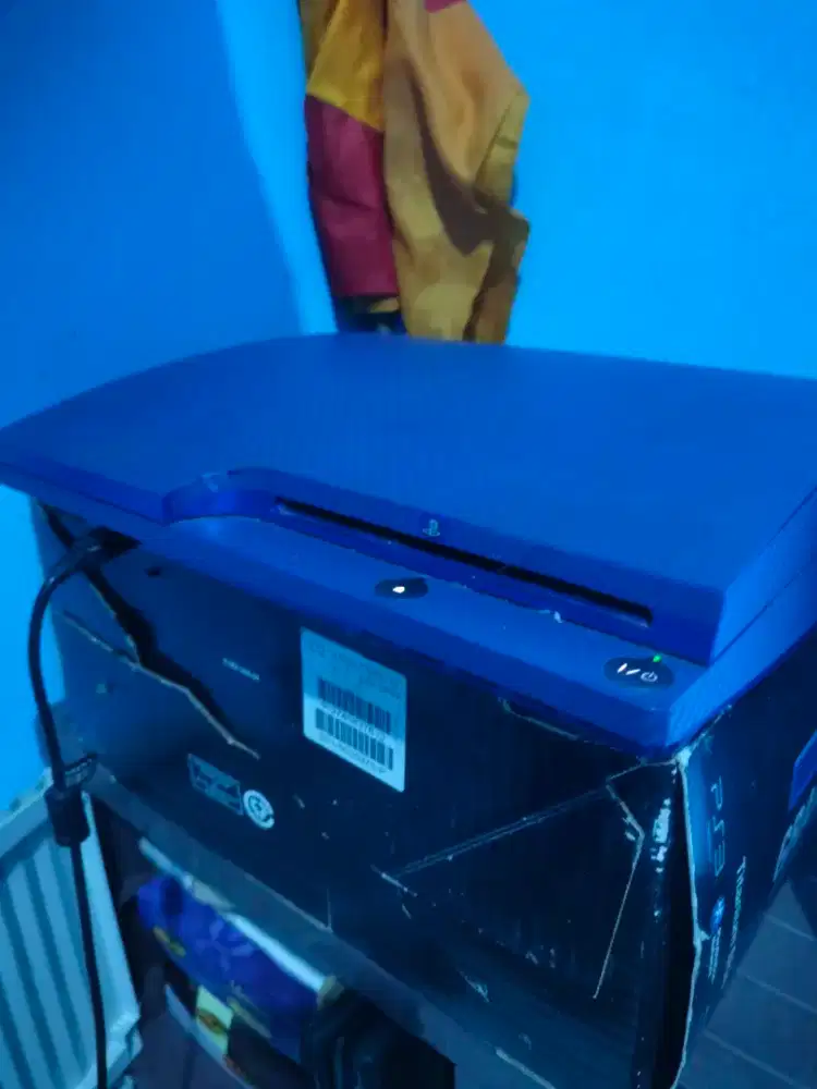 Dijual seken PS 3 slim 160Gb seri Special Edition Grand Tourismo