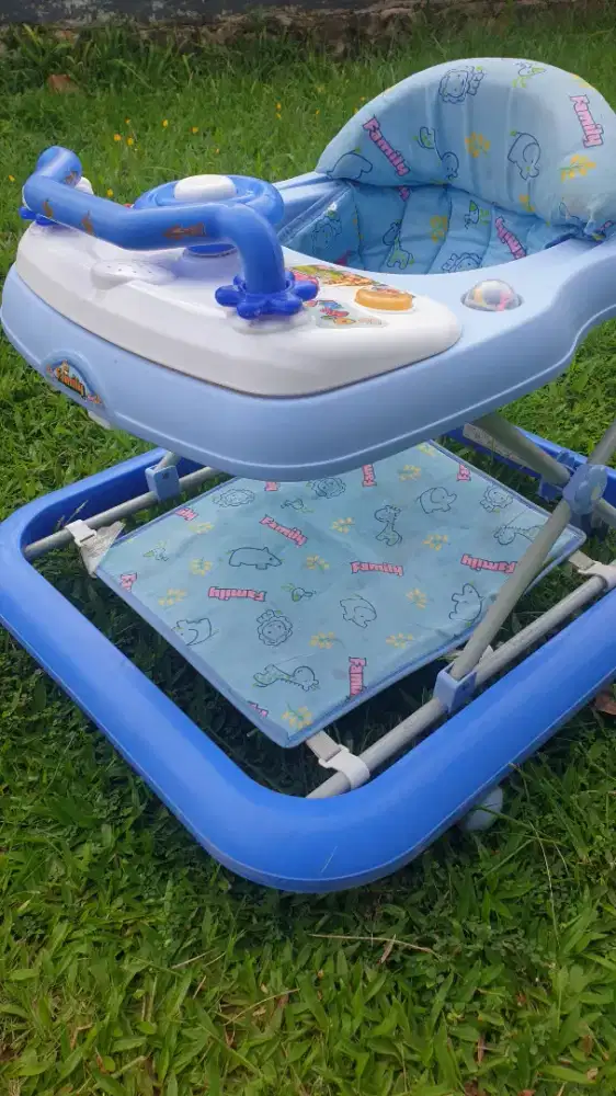 Baby Walker kondisi Bagus