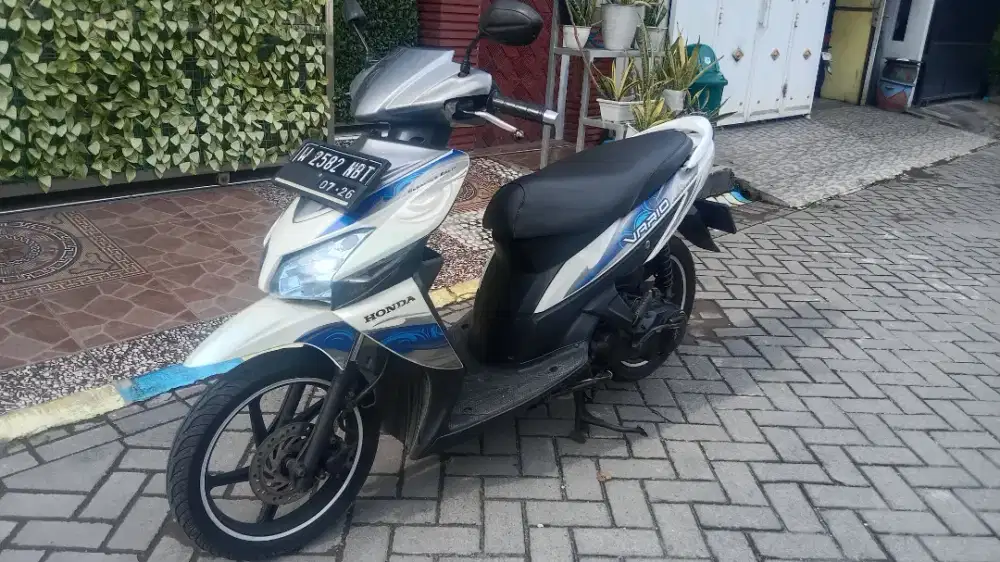 Honda  2011,pjk hidup dan suratnya lengkap. Unit siap pakai luar