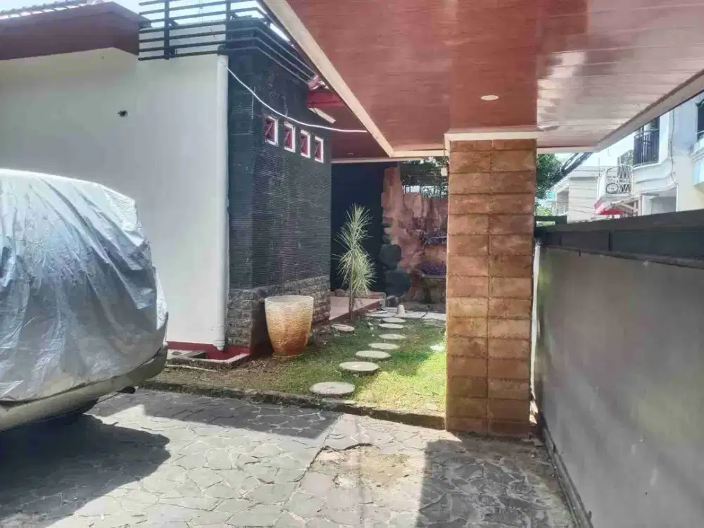 Di Sewakan Tahunan Rumah  Lenteng agung