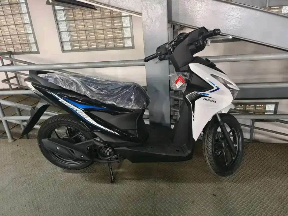HONDA BEAT CBS WHITE