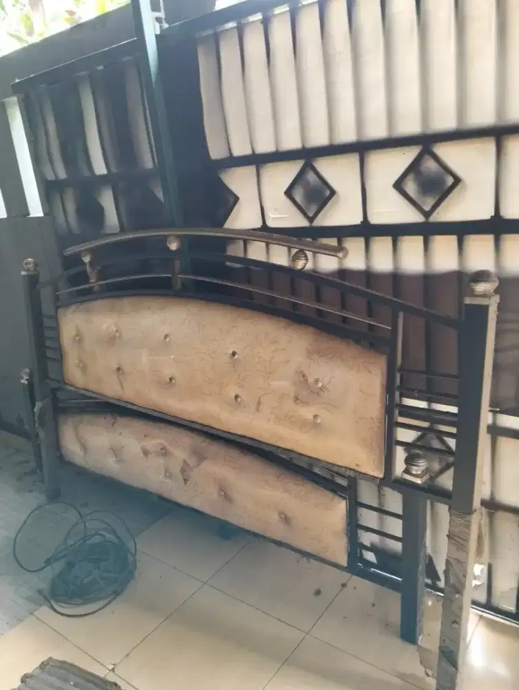 Di jual tempat tidur murah