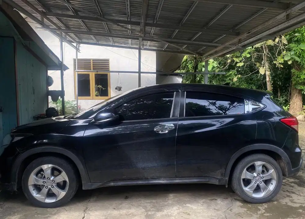 Saya mencari mobil HRV