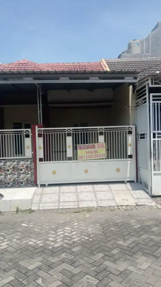 Dikontrakkan rumah pojok
