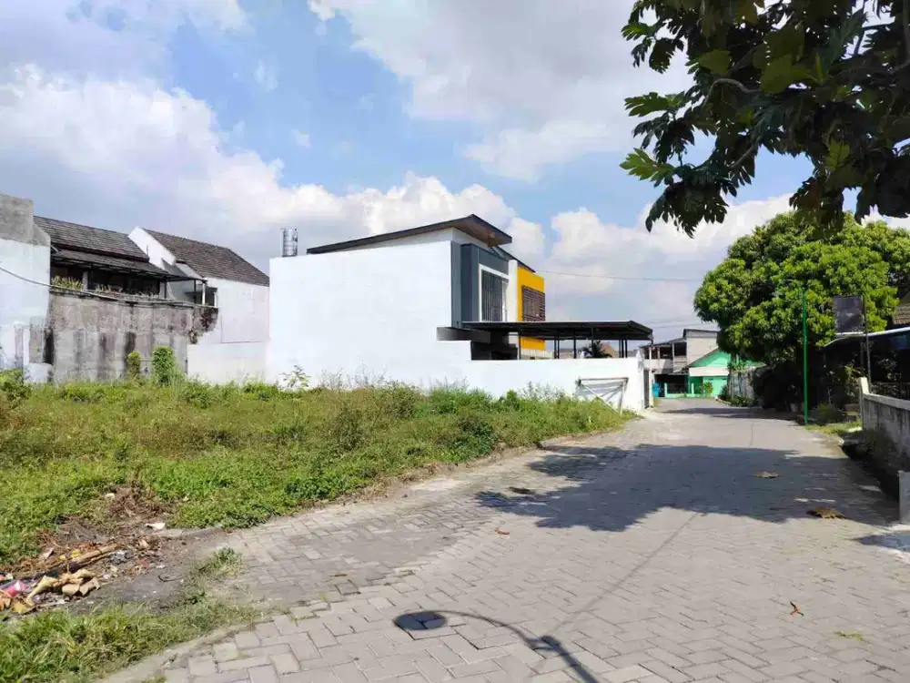 TINGGAL 1 KAVLING MURAH
Tanah Pekarangan di Utara Perum.GreenHills, Jalan Kaliurang km.10