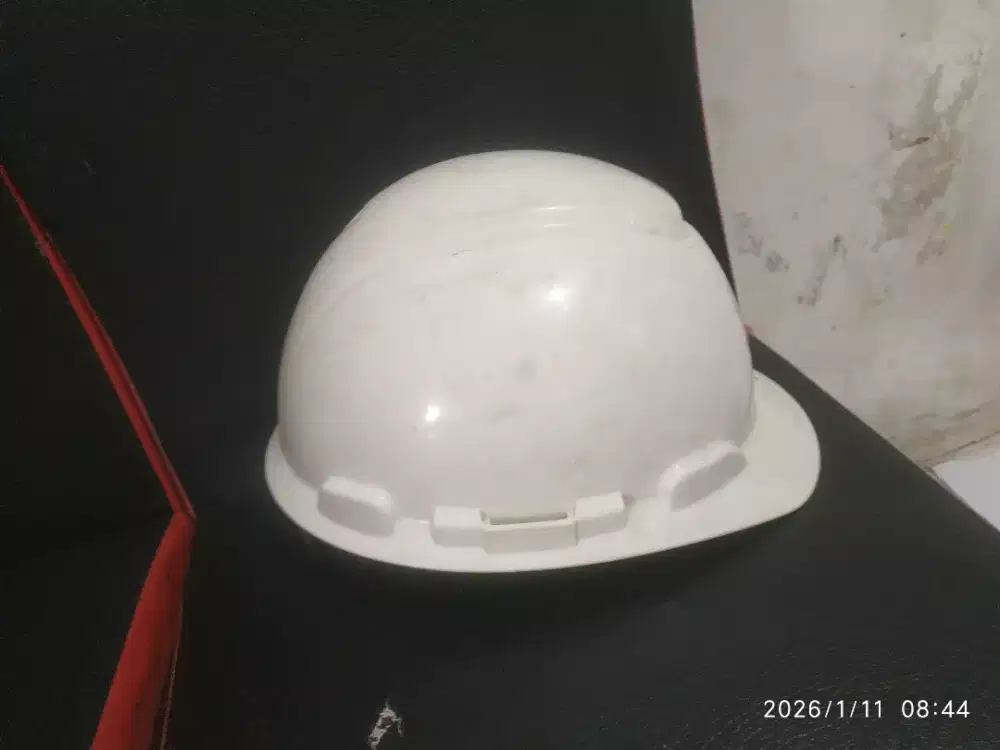 Helm proyek untuk pelindung kepala