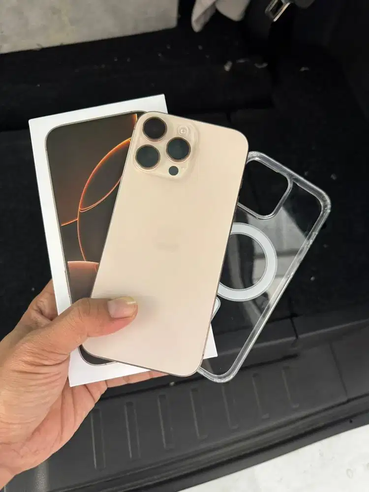 Iphone 16 promax 256 like new