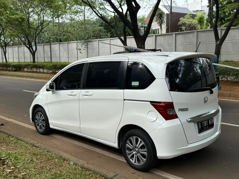 Honda Freed 2013 Bensin