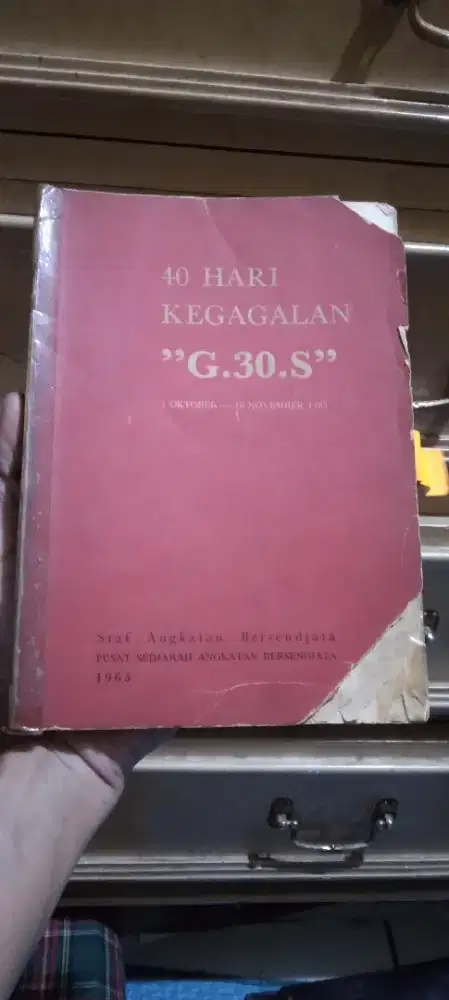 Buku sejarah lawas
