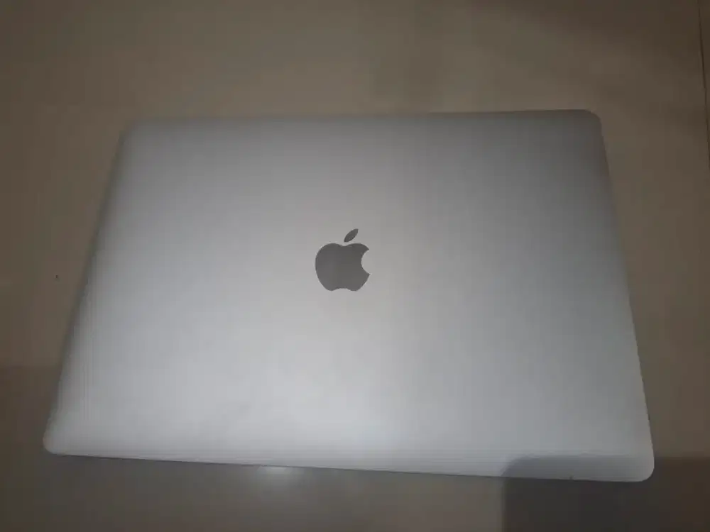 Macbook Air M1 13 inch silver