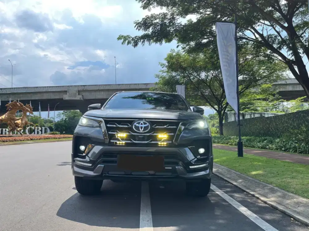 Toyota Fotuner 2.4 VRZ GR Sport 4x2 AT