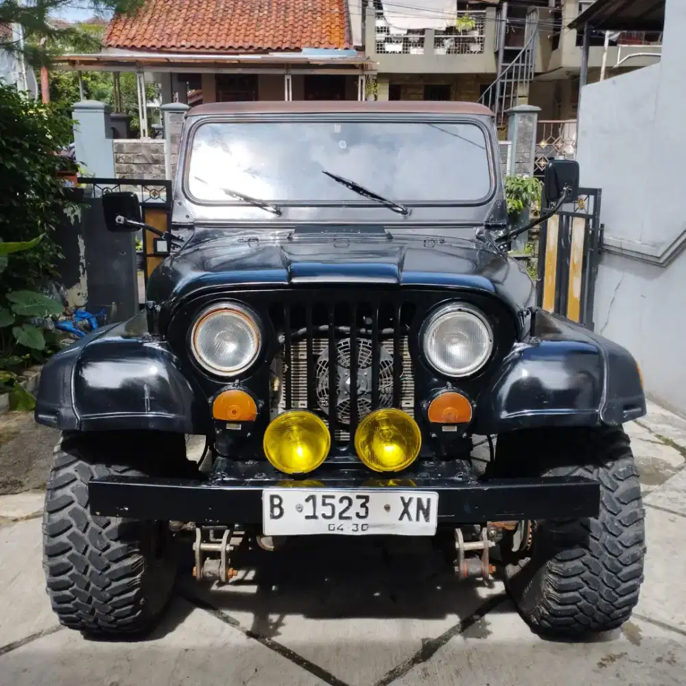 Jeep cj7 4x4 1982 deasel 2400