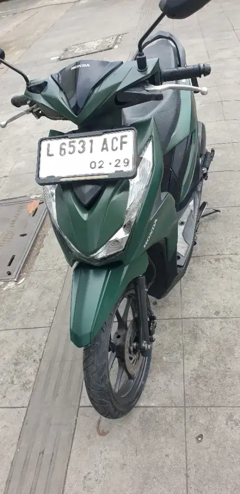 Beat Duluxe th 2024 hijau Army mewah pjk baru