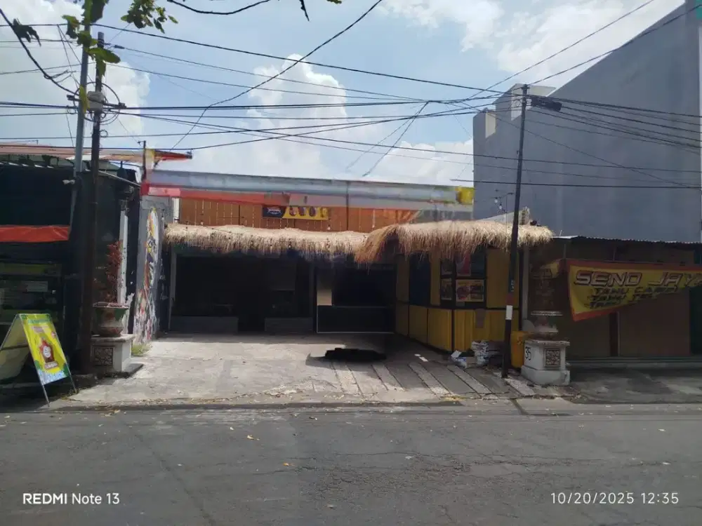 DISEWAKAN RUMAH RAYA DARMO BARU BARAT COCOK UNTUK CAFE,KANTOR DLL