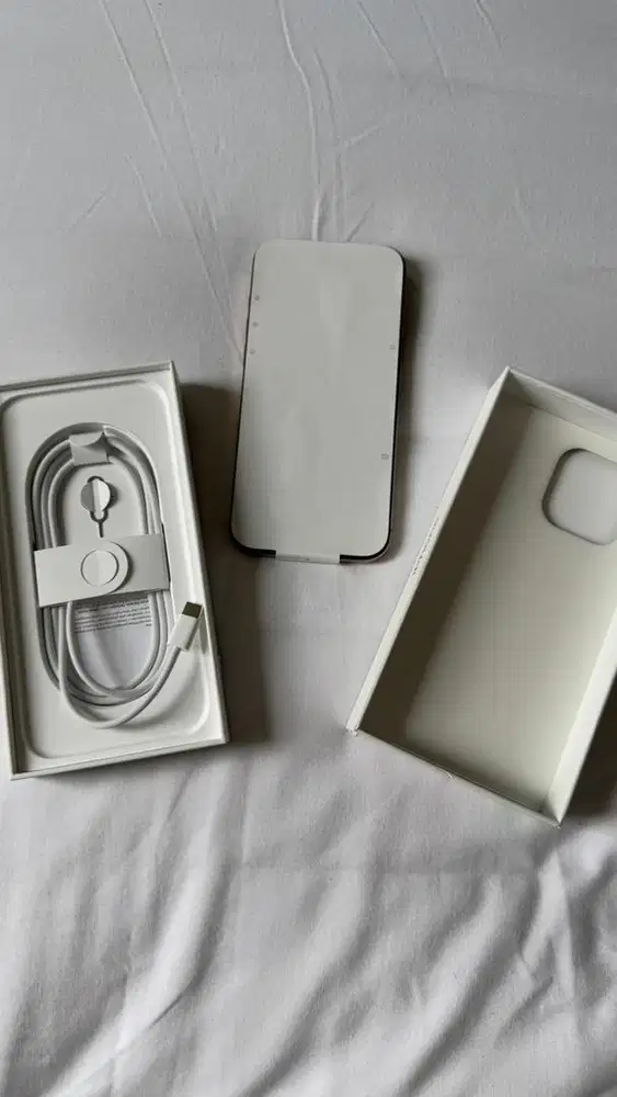 Jual iphone 16 Pro max 1 TB (Garansi Ibox on, ori 100%)