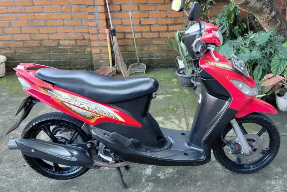 Mio smile 2011 lengkap atas bawaha akur