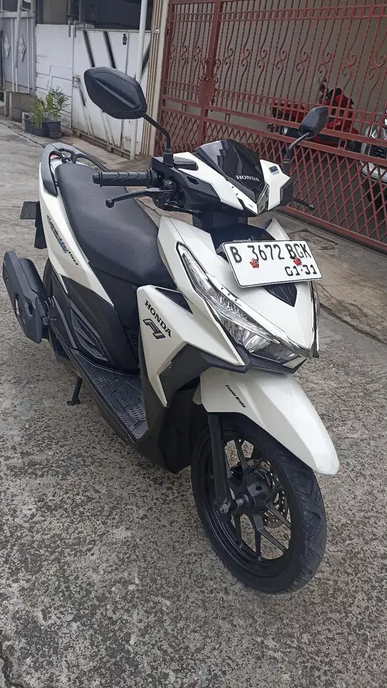 Honda Vario 150 LED tahun 2015/2016 pajak baru 1-2027.