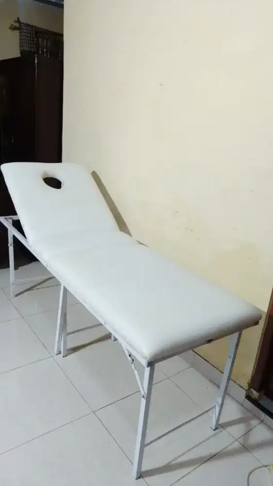Bed massage portable bisa dilipat