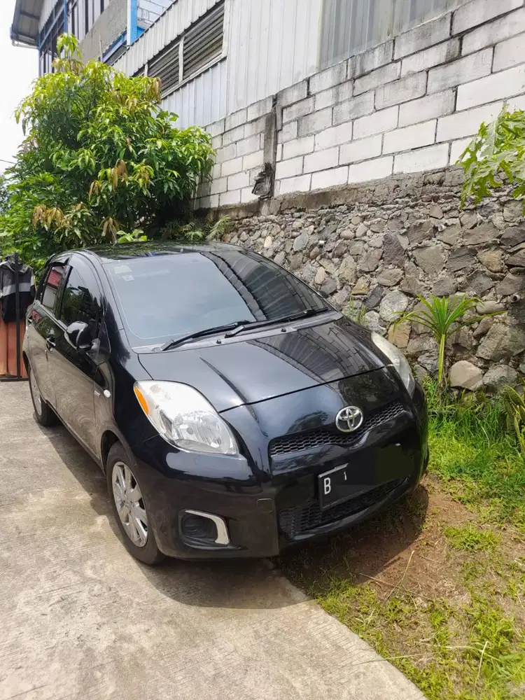 Toyota Yaris 2012 type J