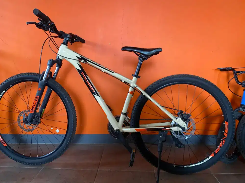 sepedah mtb polygon cascade three bekas ukuran 27.5